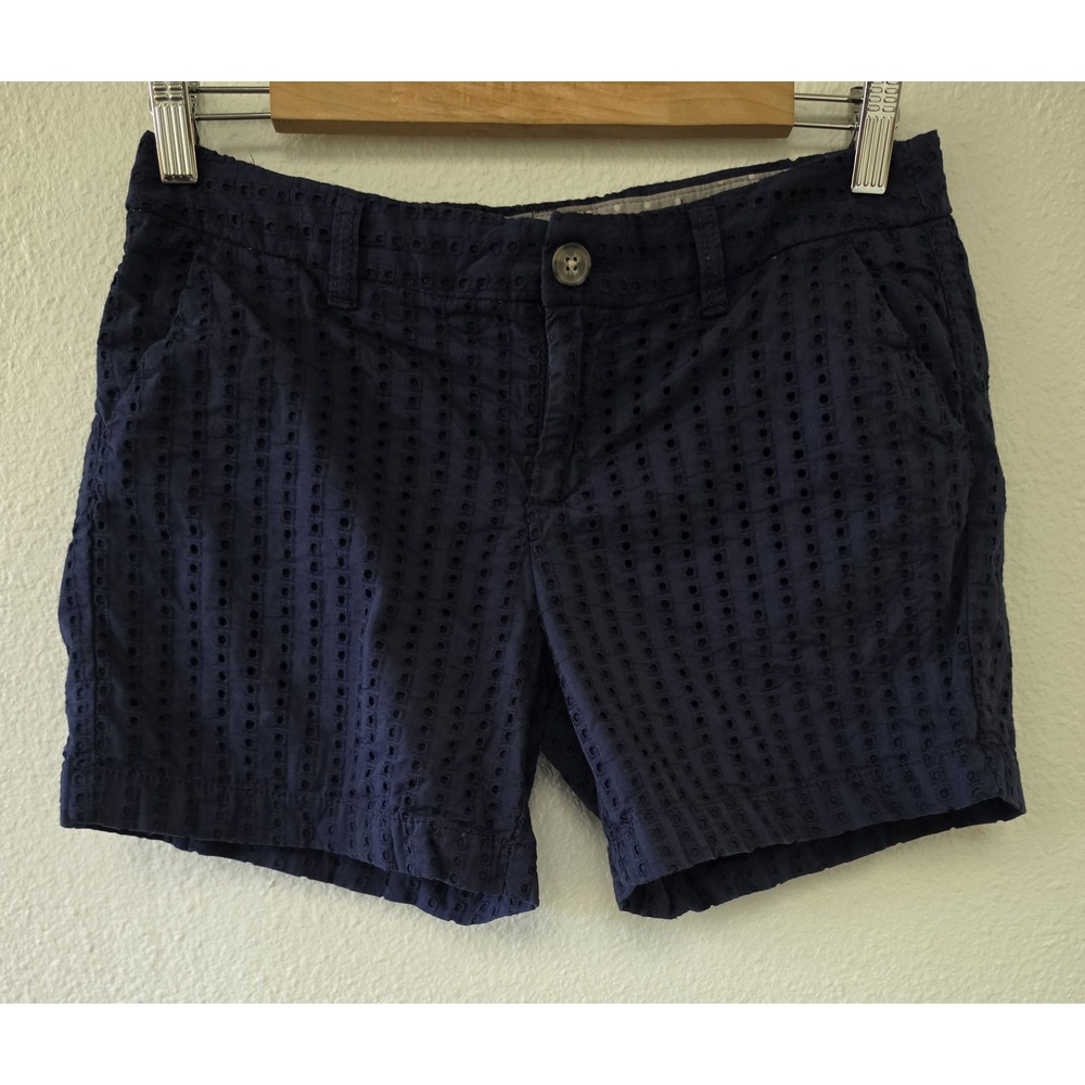 Merona Women's Shorts Size 4 Navy Cotton Eyelet Bermuda Casual Chino Bottoms